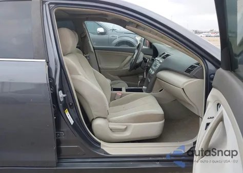 2009 Toyota Camry Le z USA, uszkodzony, nr VIN 4T1BE46K29U842530